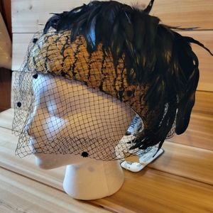 Beautiful vintage Don Anderson for Trio Accessories feather hat